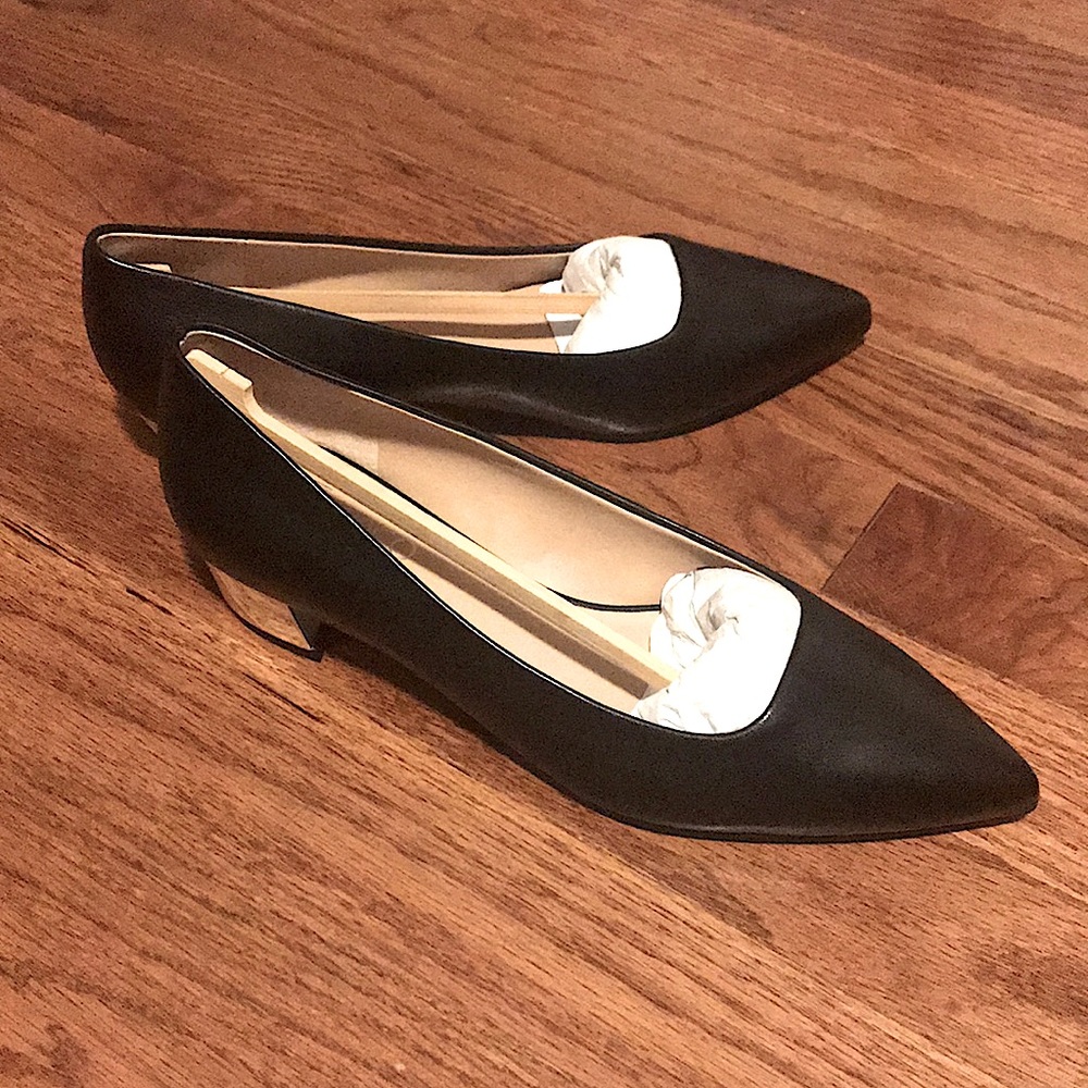 Brand new Franco Sarto leather Vincenza Flats